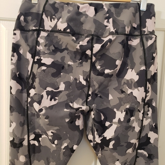 Torrid Active size 2 - Picture 4 of 7